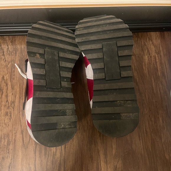 Off-White Pink and Black Sneakers - Picture 4 of 8